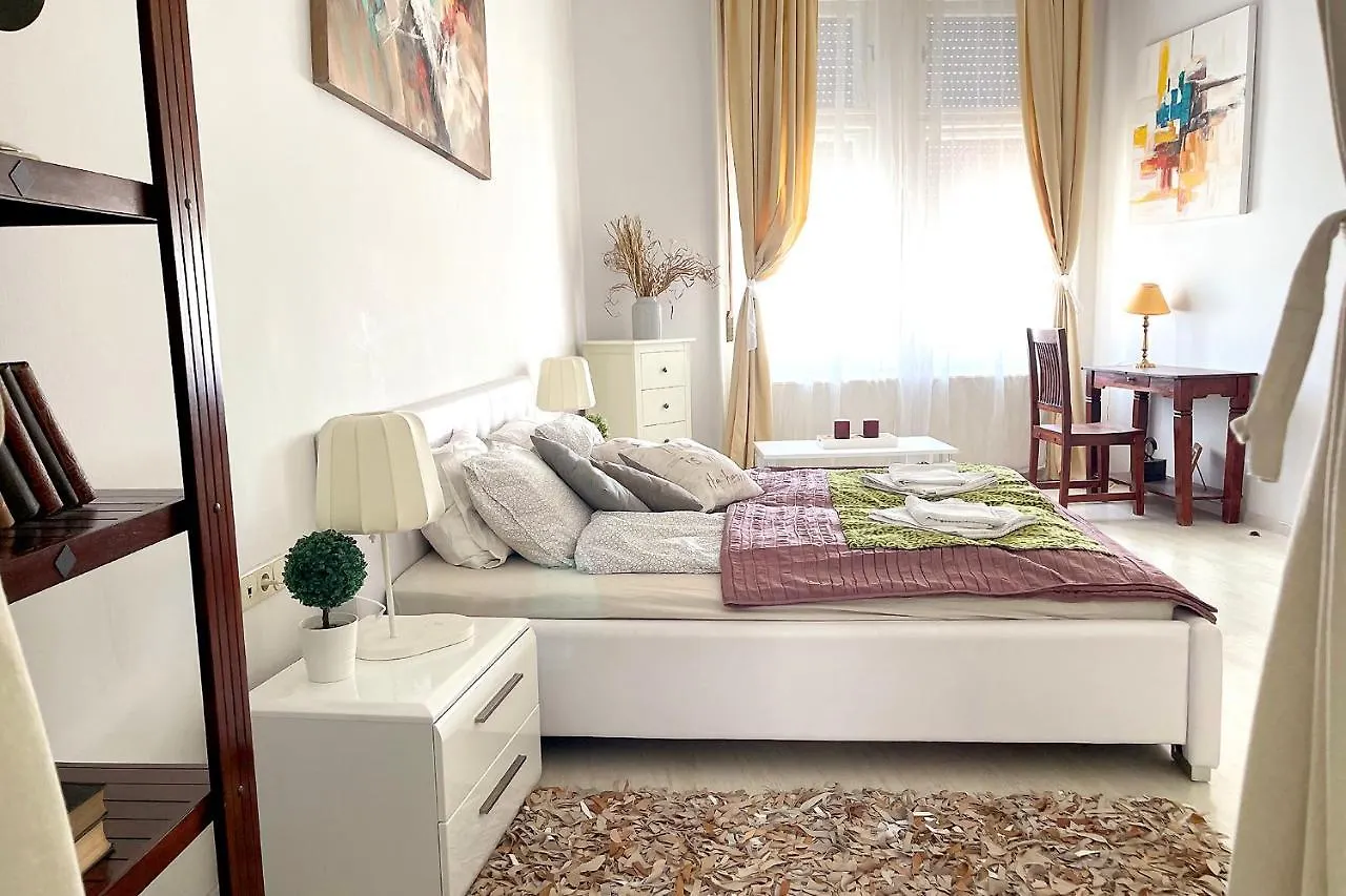 Elegant 125M2 Apartment In Center Of Budapest