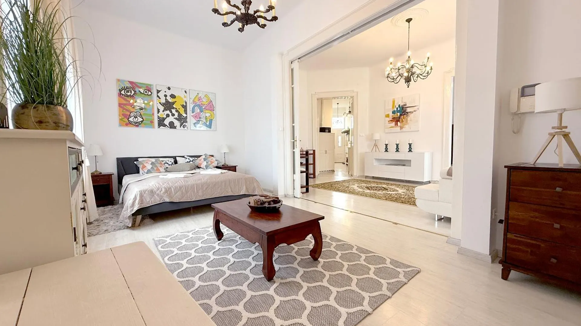Elegant 125M2 Apartment In Center Of Budapest Hungría