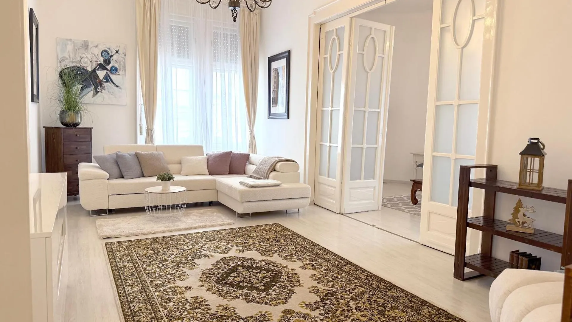 Elegant 125M2 Apartment In Center Of Budapeşte