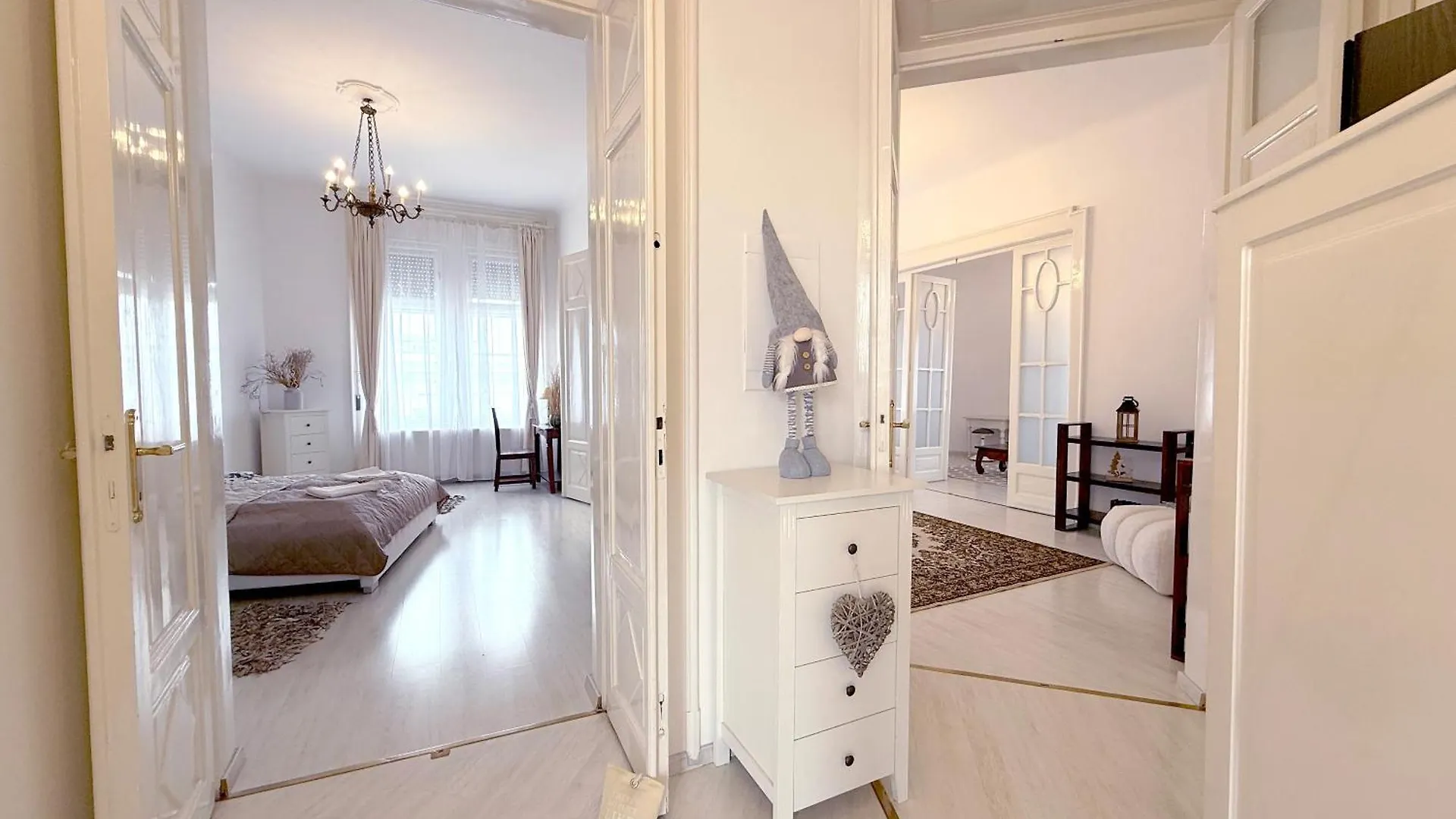 Elegant 125M2 Apartment In Center Of Budapest