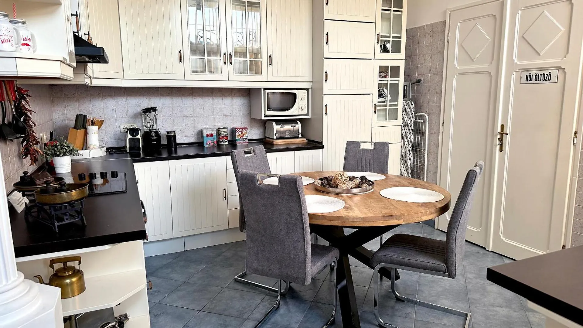 Elegant 125M2 Apartment In Center Of 부다페스트 0*,